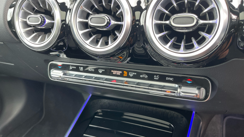 Mercedes-Benz GLA 200d AMG Line Premium Plus 5dr Auto Diesel Hatchback